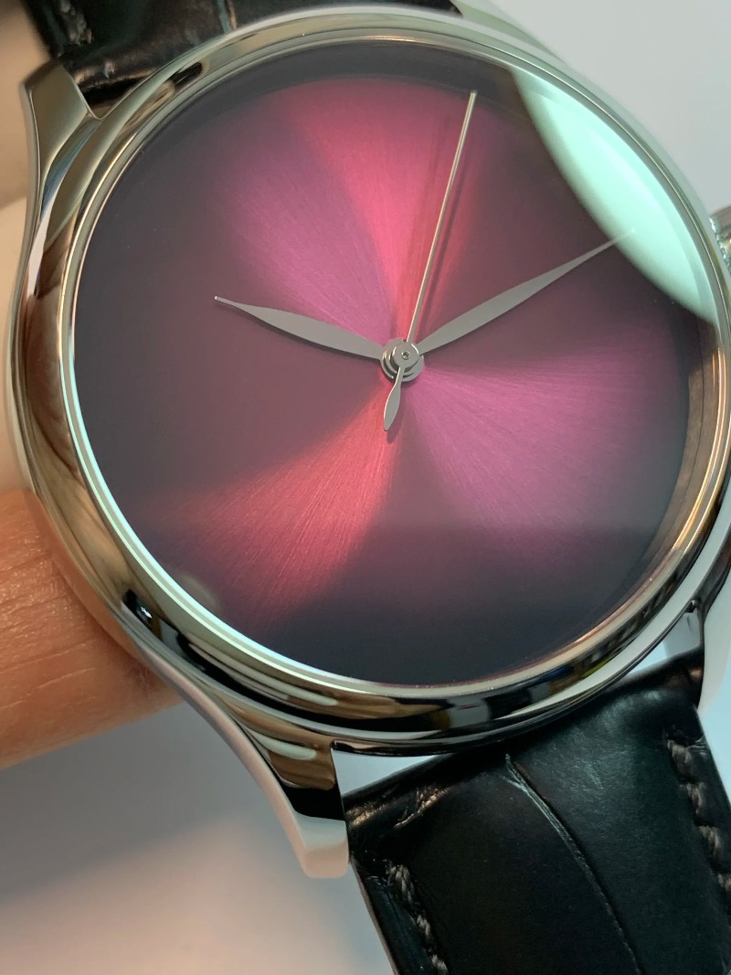 ساعة يد بدون عقارب، حركة سويسر - مراجعة Accessories With Watch وسعره